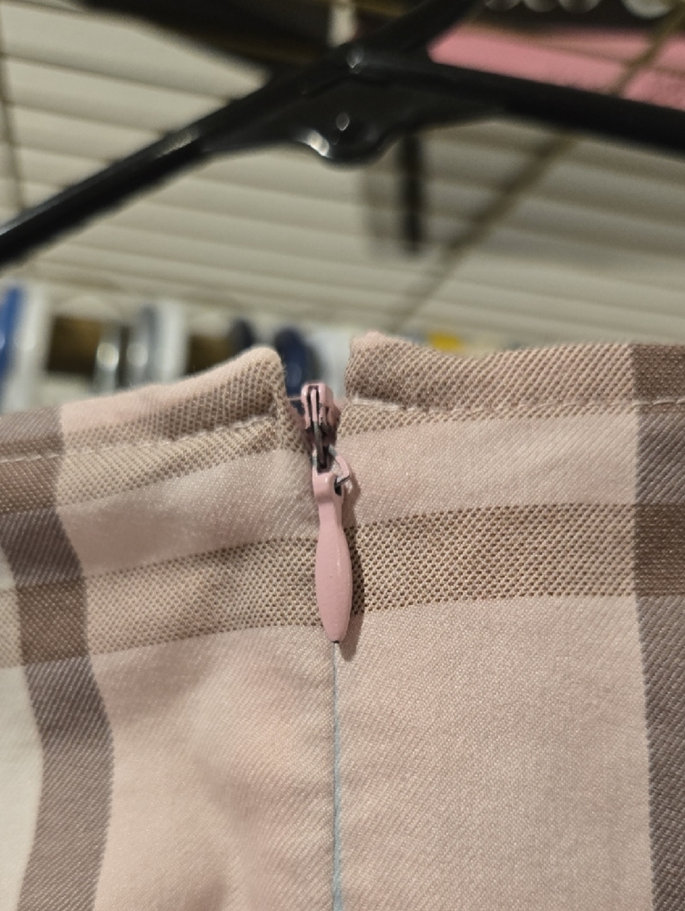 Burberry sleeveless Pink Plaid Tie-Waist Dress - Picture 6 of 8